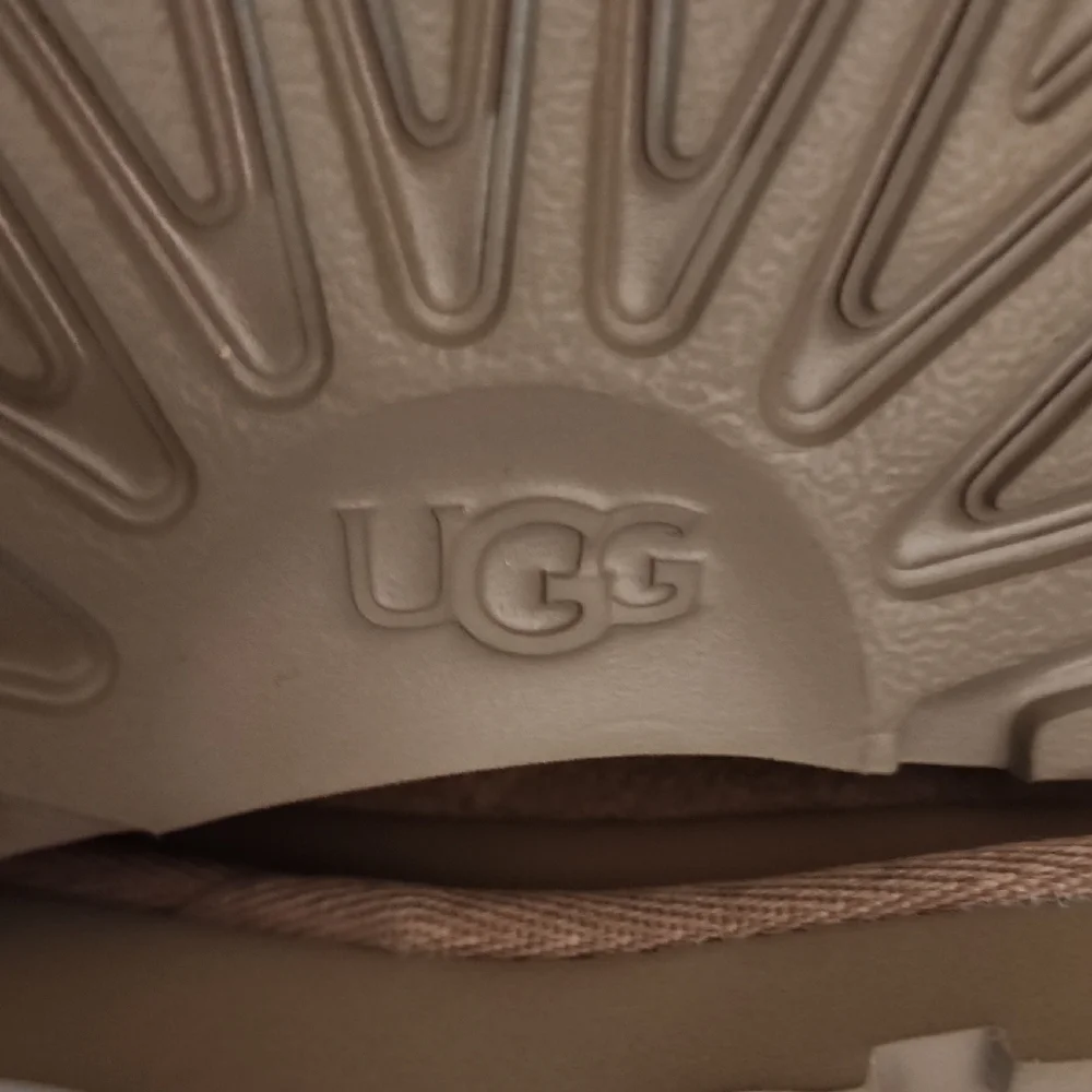 UGG Kids Classic Mini Zip Boots Brown Suede Orange Trim Toddler Girl Size 8